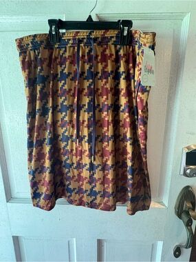 Impressions Mustard Navy Burgundy Houndstooth Drawstring Skort